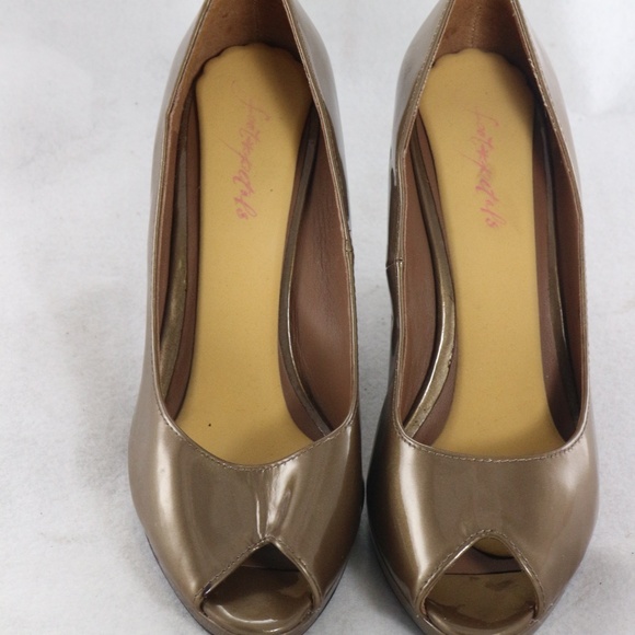 Donald J Pliner 'Habiki' Wedge Pump Shoes Sz 7 US Wmn - Picture 7 of 8